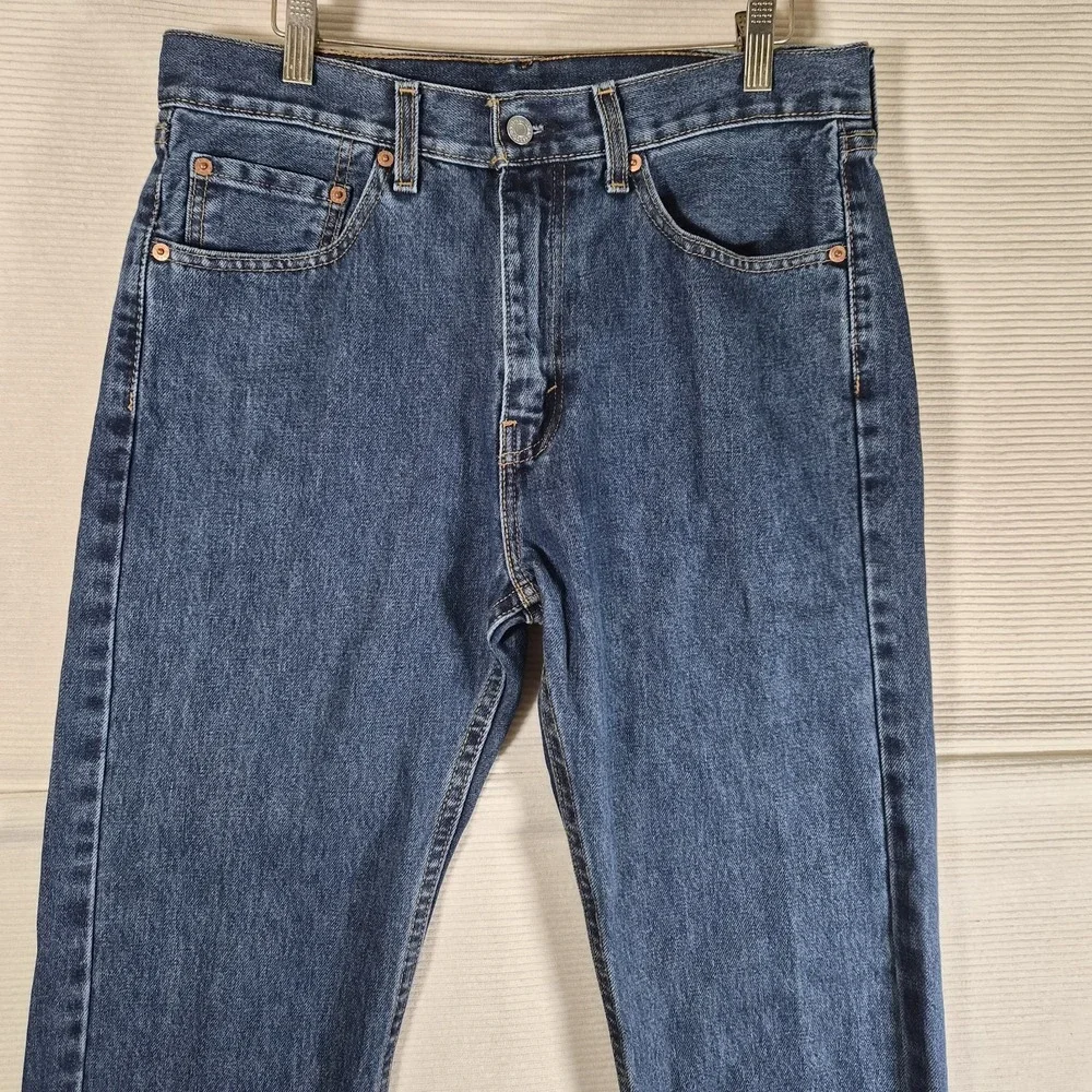 Levi's 505 Men's 32x32 Blue Jeans Regular Fit Straight Leg Medium Wash